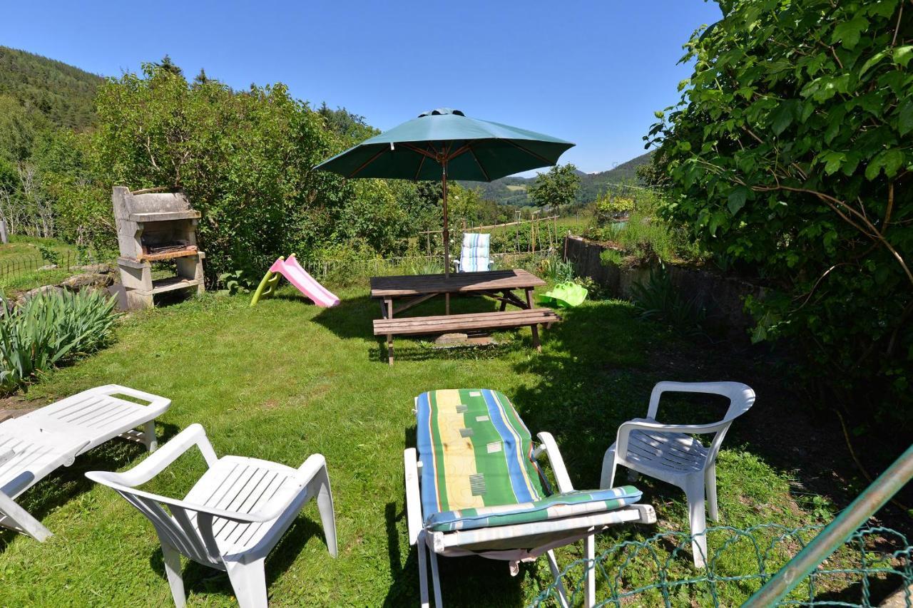 Gites Ou Chambres D'Hotes A La Ferme Orbey Exteriör bild