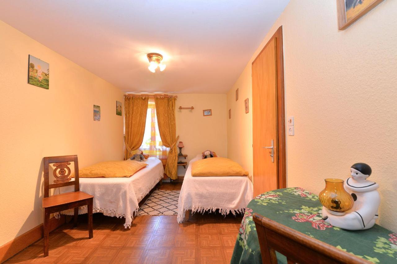 Gites Ou Chambres D'Hotes A La Ferme Orbey Exteriör bild